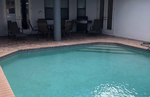 Harris House | Sunny Florida at its finest