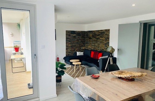 Amelie-les-Bains-Palalda Apartment | Sunny 2-Bedroom Apartment with A/C, Balcony, Near City Center and Thermal Baths