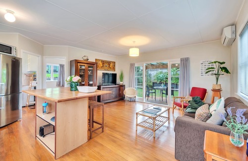 Grey Lynn House | Sunny Grey Lynn Holiday Home