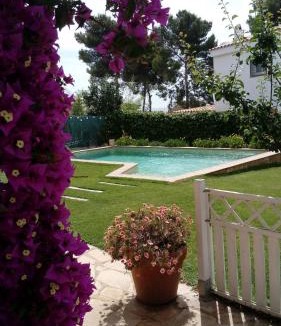 Creixell House | Sunny Holiday Home