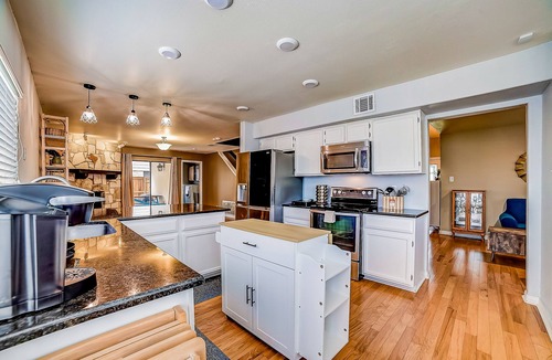North San Antonio - SAT House | Sunny home with private outdoor pool, enclosed backyard, desks, W/D, AC