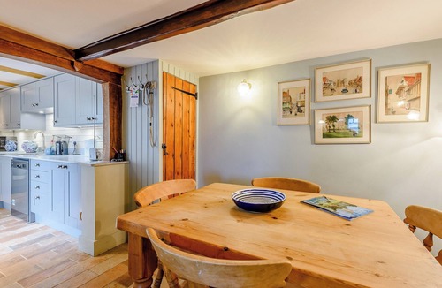 Dymchurch Cottage | Sunny House by the Sea