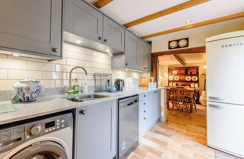 Dymchurch Cottage | Sunny House by the Sea