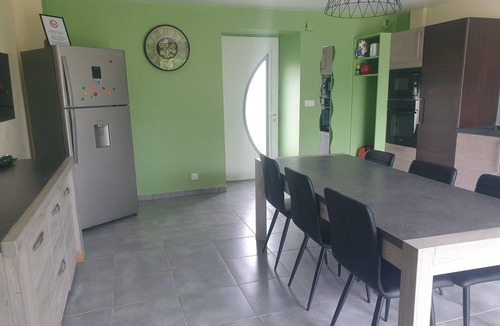 La Landec Apartment | Sunny house