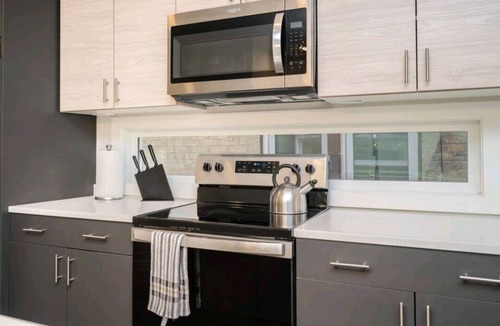 St. James House | Sunny in St. James!