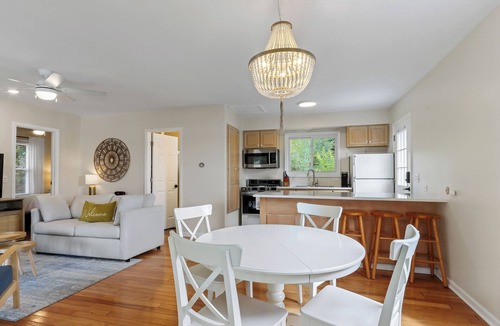 Lauderdale Lakes House | Sunny Lakefront 3BR w/Private Pier Near Lake Geneva