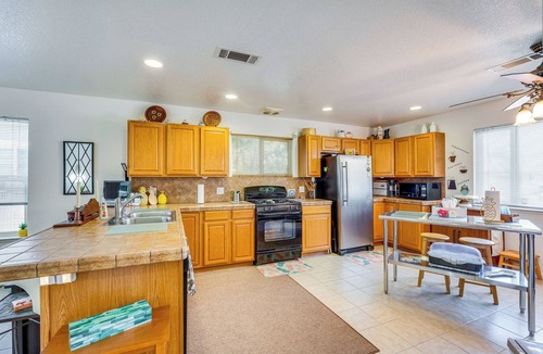 Lodi House | Sunny Lodi Getaway - Walk to Downtown & Wineries