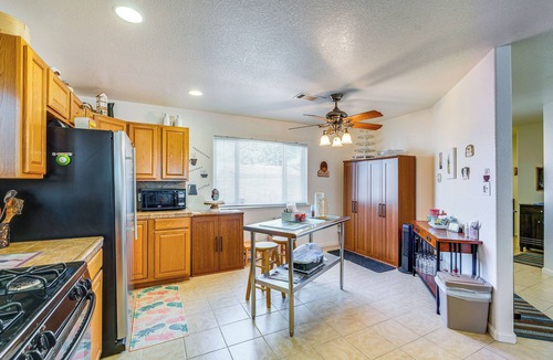 Lodi House | Sunny Lodi Getaway - Walk to Downtown & Wineries