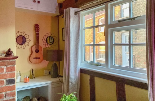 Acton Cottage | Sunny Meadow Cottage