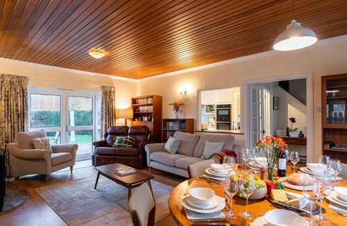 Rock Ski Chalet | Sunny Nook