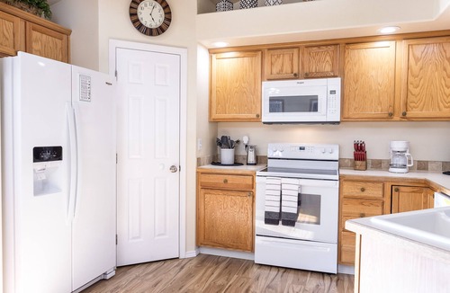 Meridian House | Sunny Oasis! Clean, Updated, Pool & Park Access