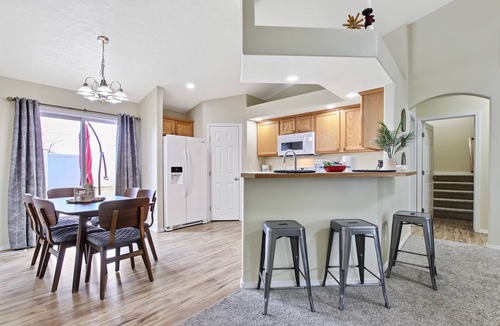 Meridian House | Sunny Oasis! Clean, Updated, Pool & Park Access