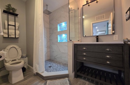 South Palm Park Neighborhood Association Hotel | Sunny Palms Inn