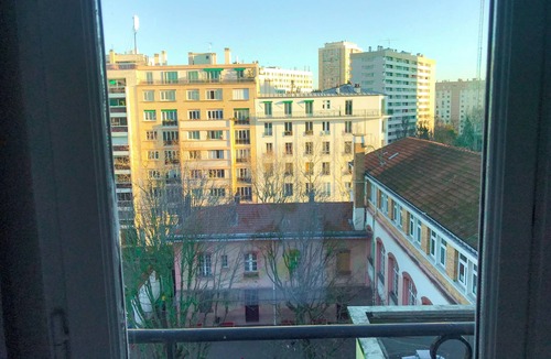 Quartier de la Salpetriere Apartment | Sunny Parisian apartment in the heart of Paris