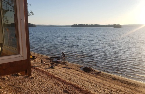 Killaloe Cottage | Sunny Peaceful Log Cabin SW Exposure, Sandy Beach and Sunsets