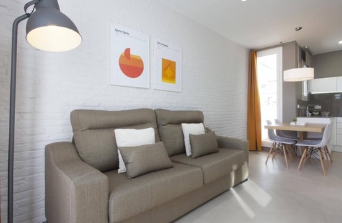 El Parc i la Llacuna del Poblenou Apartment | Sunny Playa Apartment