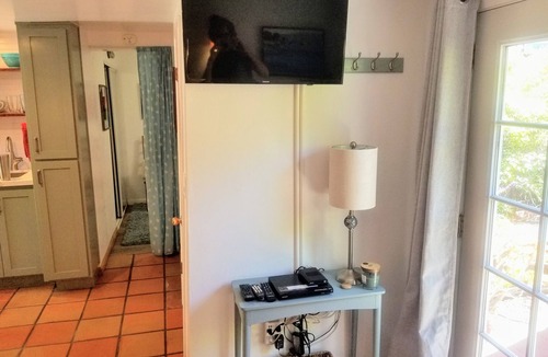 Upper Seabright House | Sunny Private Bungalow