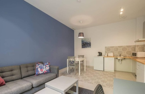 La Petxina Apartment | ⍟ Sunny/Private Terrace/Wheelchair access ⍟