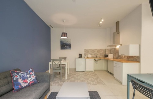 La Petxina Apartment | ⍟ Sunny/Private Terrace/Wheelchair access ⍟