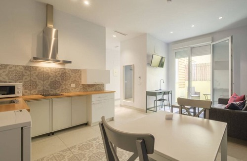 La Petxina Apartment | ⍟ Sunny/Private Terrace/Wheelchair access ⍟