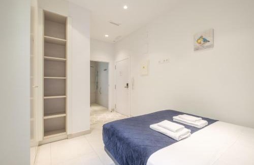 La Petxina Apartment | Sunny,Private Terrace,Wheelchair access