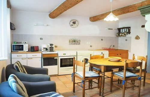 Monteux Apartment | Sunny Provence Home with Terrace