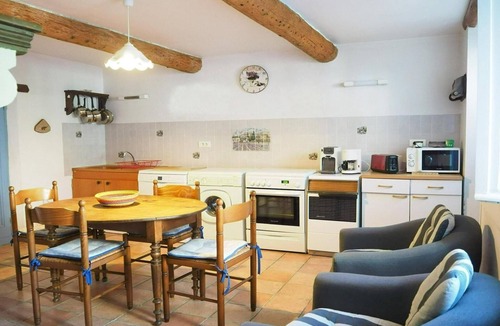 Monteux Apartment | Sunny Provence Home with Terrace