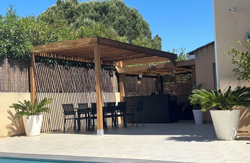 Murviel-les-Montpellier Villa | Sunny, quiet family villa with pool and summer kitchen
