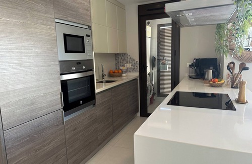 Los Dolses Apartment | Sunny, relaxing Casa Marysol (with seaview)