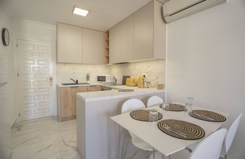 La Florida Apartment | Sunny Retreat in Alicante