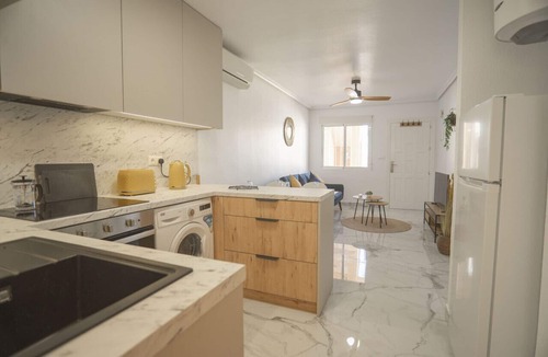 La Florida Apartment | Sunny Retreat in Alicante