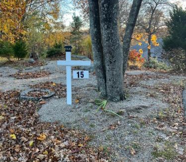 Quaker Hill House | Sunny river view suite