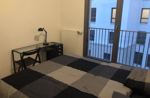Colombes Bed & Breakfast | Sunny room 14 minutes from Saint Lazare