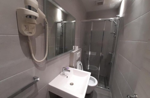 Gornji Kono House | Sunny rooms