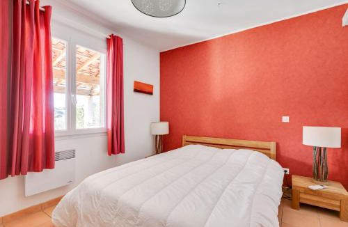 Roquebrun Villa | Sunny Roquebrun Getaway