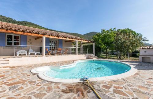 Roquebrun Villa | Sunny Roquebrun Getaway