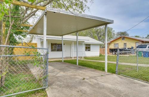 Uptown House | Sunny San Antonio Home Near Downtown: Pets Welcome