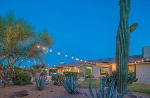 North Scottsdale House | Sunny Scottsdale Oasis with pool