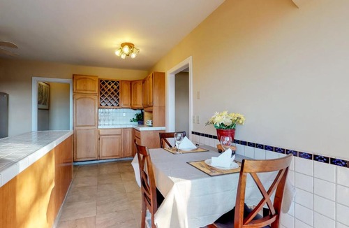 Seaside House | Sunny Seaside