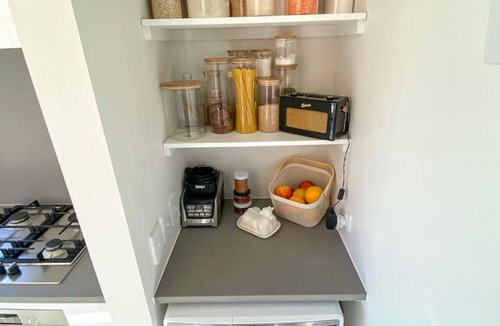 Lake Hayes Condo | Sunny self contained unit in Shotover