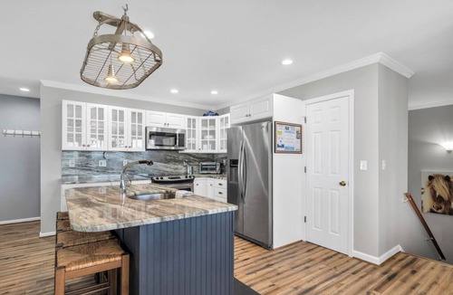 Chincoteague House | Sunny Shack by Seaside Vacations & Sales