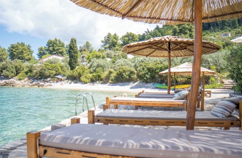 Vela Luka House | Sunny side Beach house