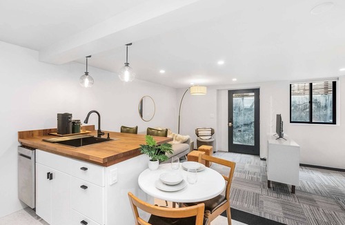 Green Lake Apartment | Sunny side Studio on Green Lake