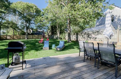 Oak Bluffs House | Sunny Side Up