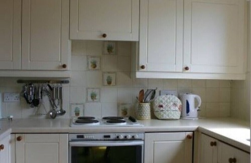 Ayr Apartment | Sunny south facing Riverside home