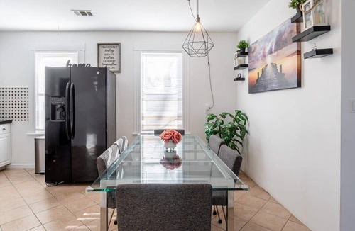 Fairfield Apartment | Sunny & Spacious 2BD, 1BA WFH Apt-Huge Yard & Patio