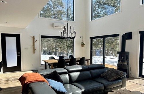 Shawinigan Ski Chalet | Sunny, spacious lakeside chalet.