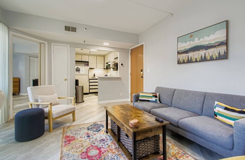 Edgehill Condo | Sunny & Spotless Nashville Condo 30 Days or More