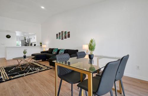 Oak Ridge Apartment | Sunny Stays