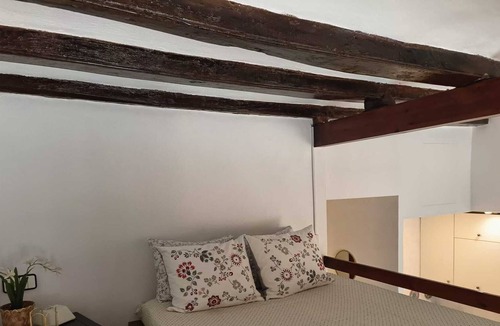Sants Apartment | Sunny Studio Appartment in Sants